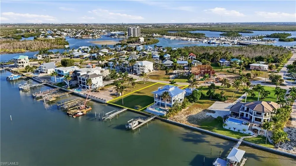 948 San Carlos Drive Fort Myers Beach, FL 33931