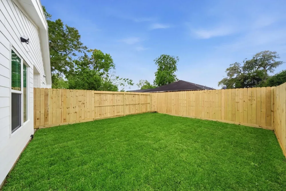 6514 Luce Street #B Houston, TX 77087