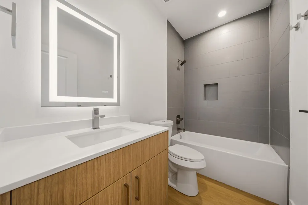 6514 Luce Street #B Houston, TX 77087