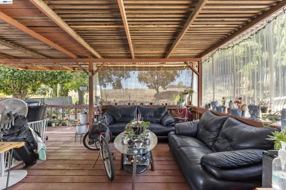 4141 Deep Creek Rd Fremont, CA 94555