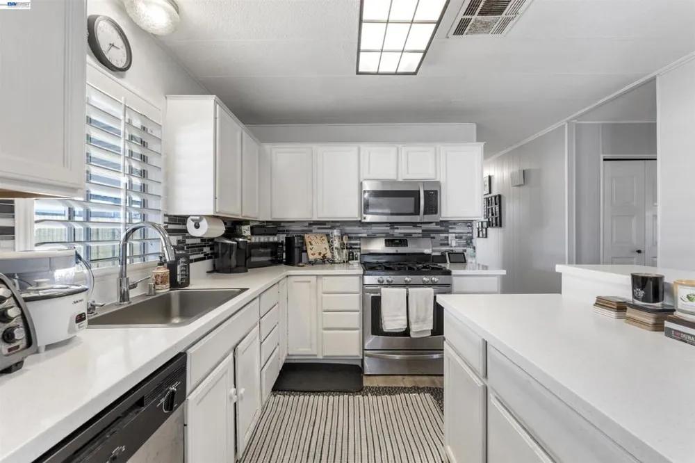 4141 Deep Creek Rd Fremont, CA 94555