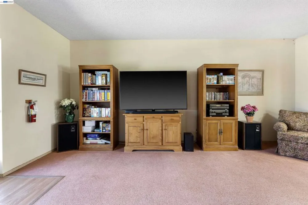 4141 Deep Creek Rd Fremont, CA 94555