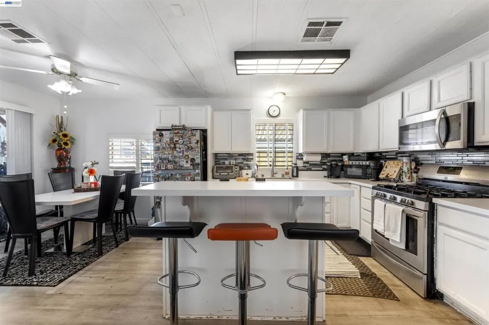 4141 Deep Creek Rd Fremont, CA 94555