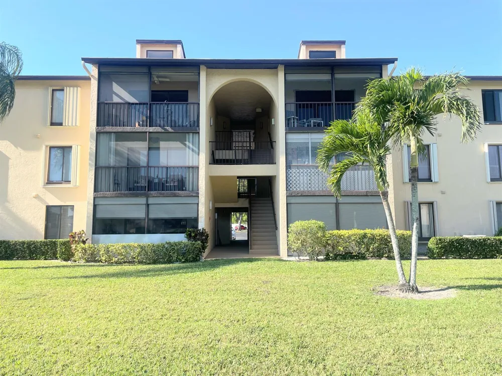 811 Sky Pine Way #C3 