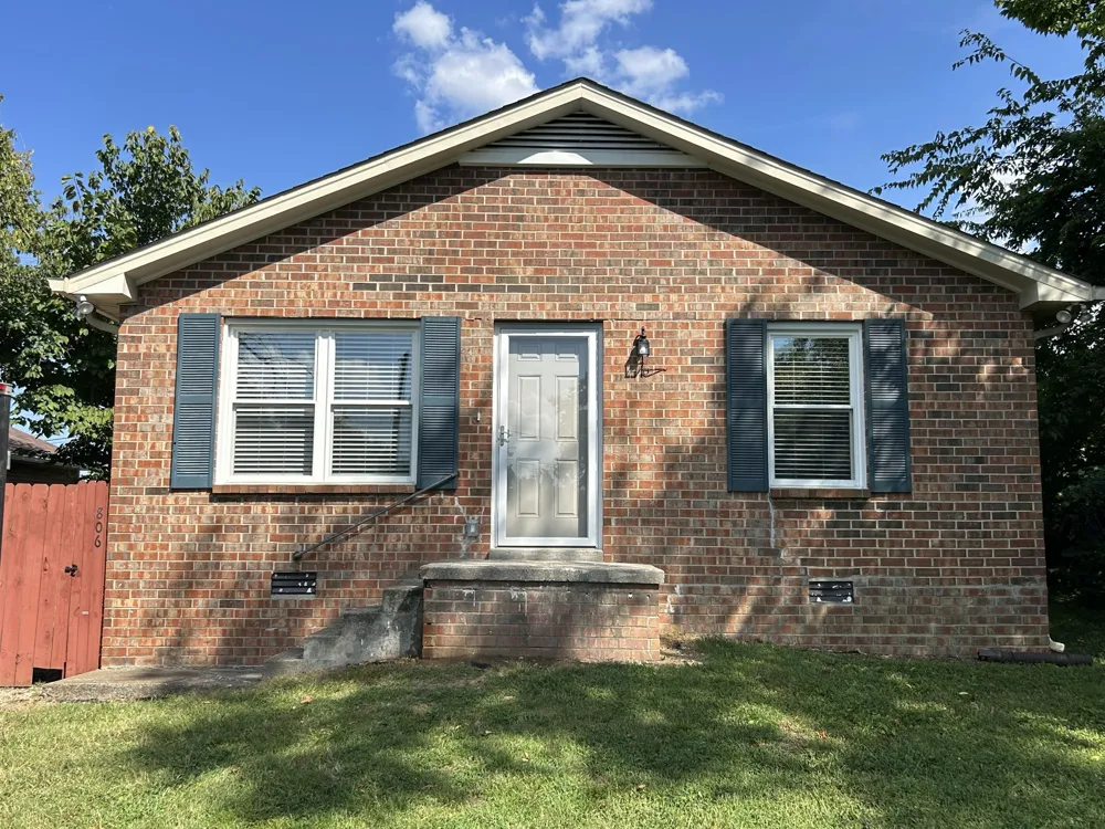 806 Cedarcrest Ave Madison, TN 37115