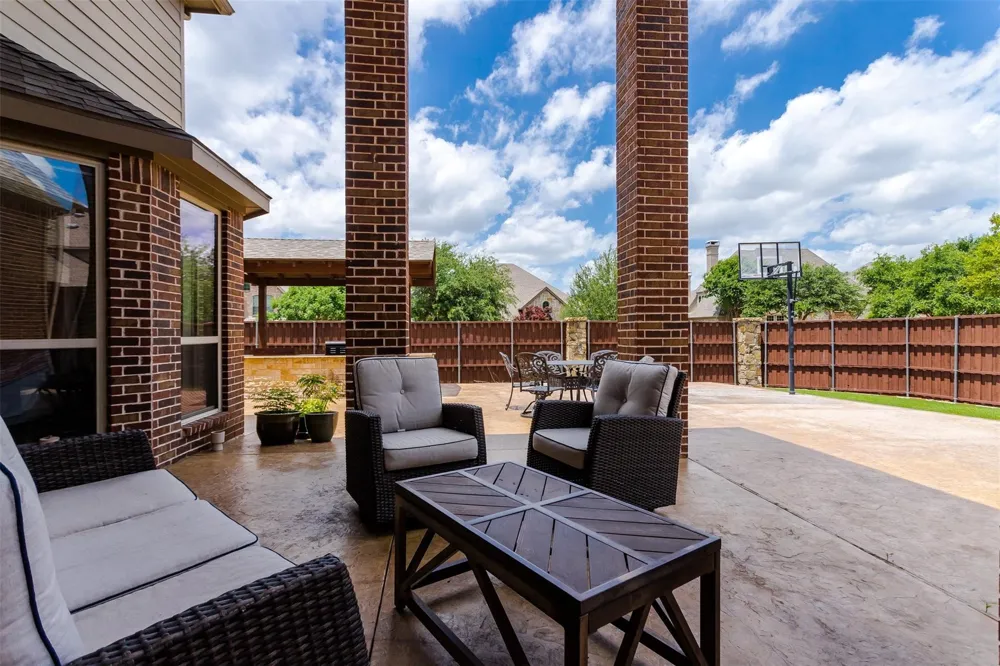 1838 Olney Drive Allen, TX 75013