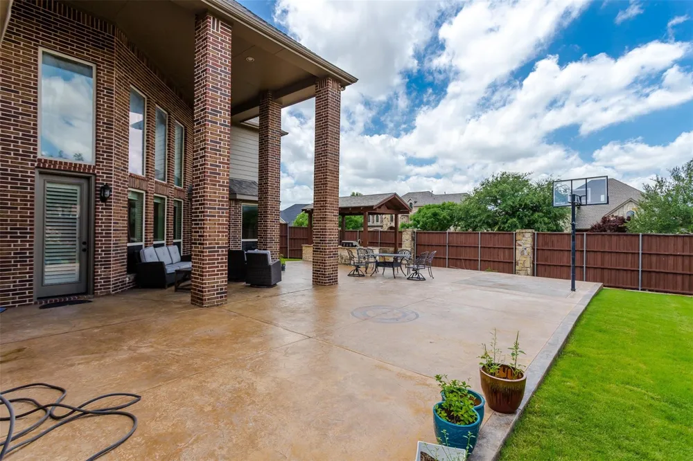 1838 Olney Drive Allen, TX 75013