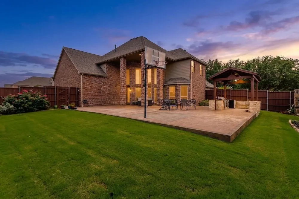 1838 Olney Drive Allen, TX 75013