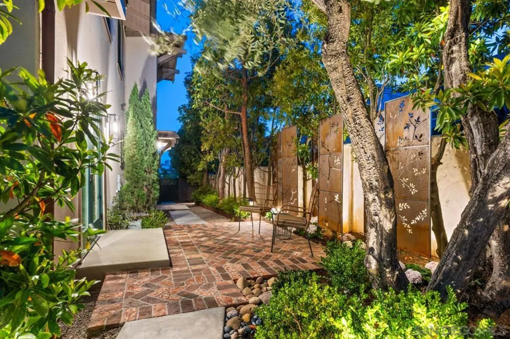 3929 Alameda San Diego, CA 92103