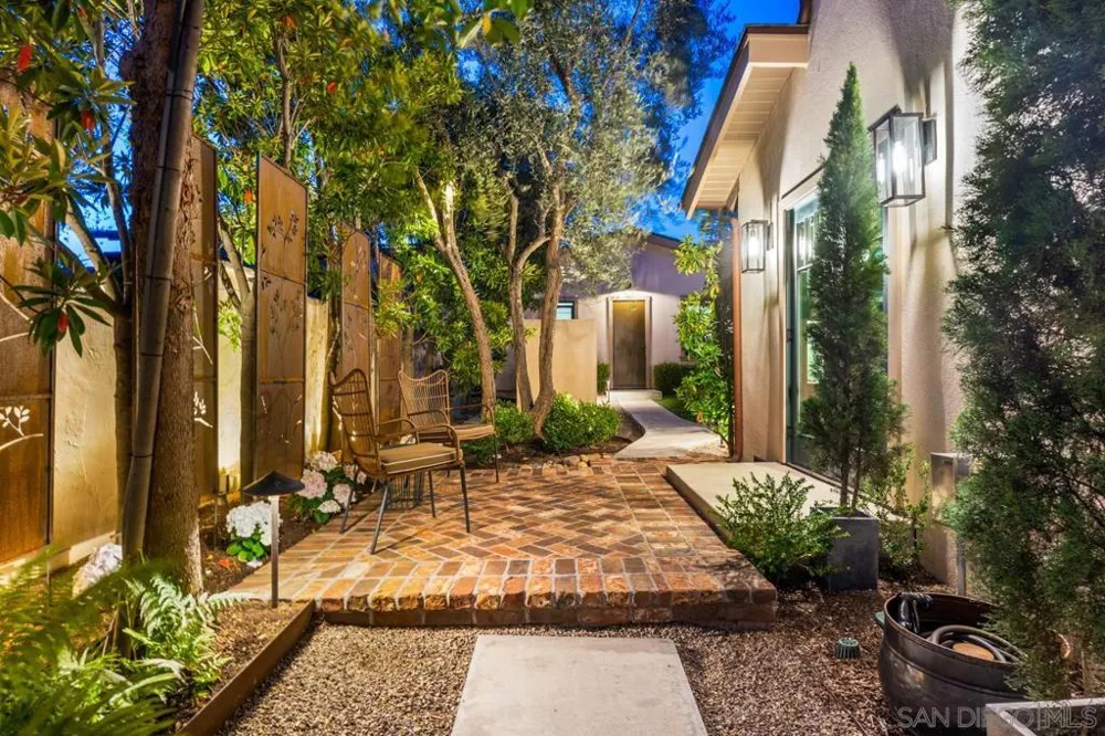 3929 Alameda San Diego, CA 92103