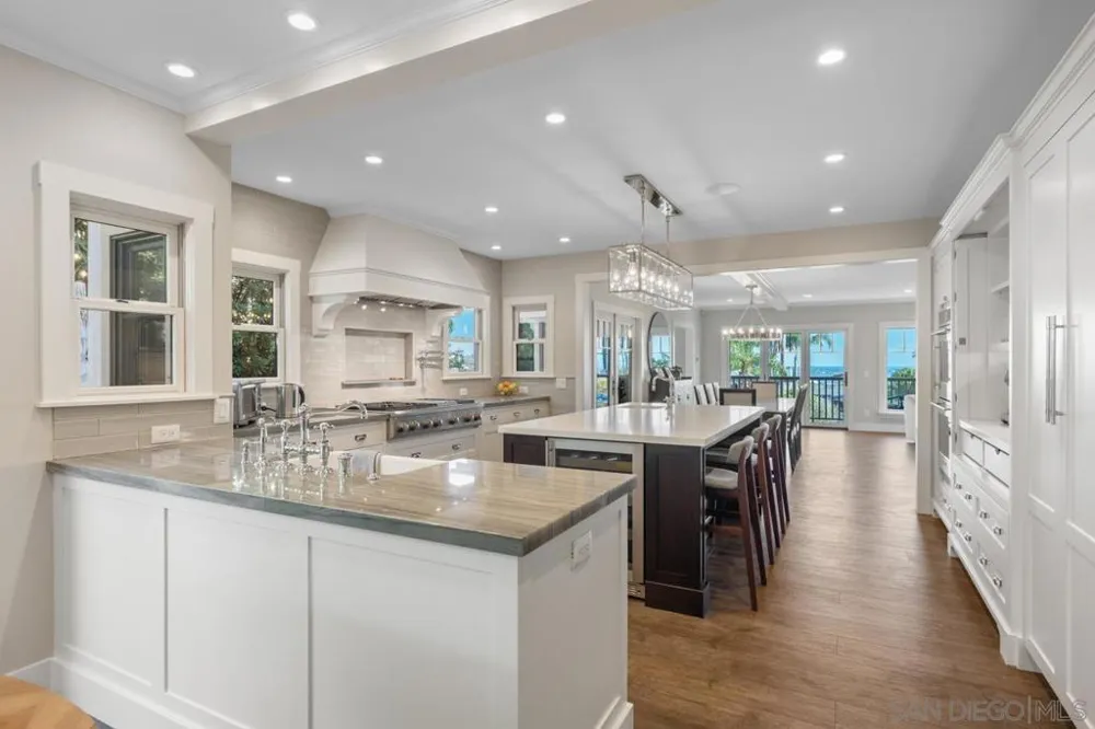 3929 Alameda San Diego, CA 92103