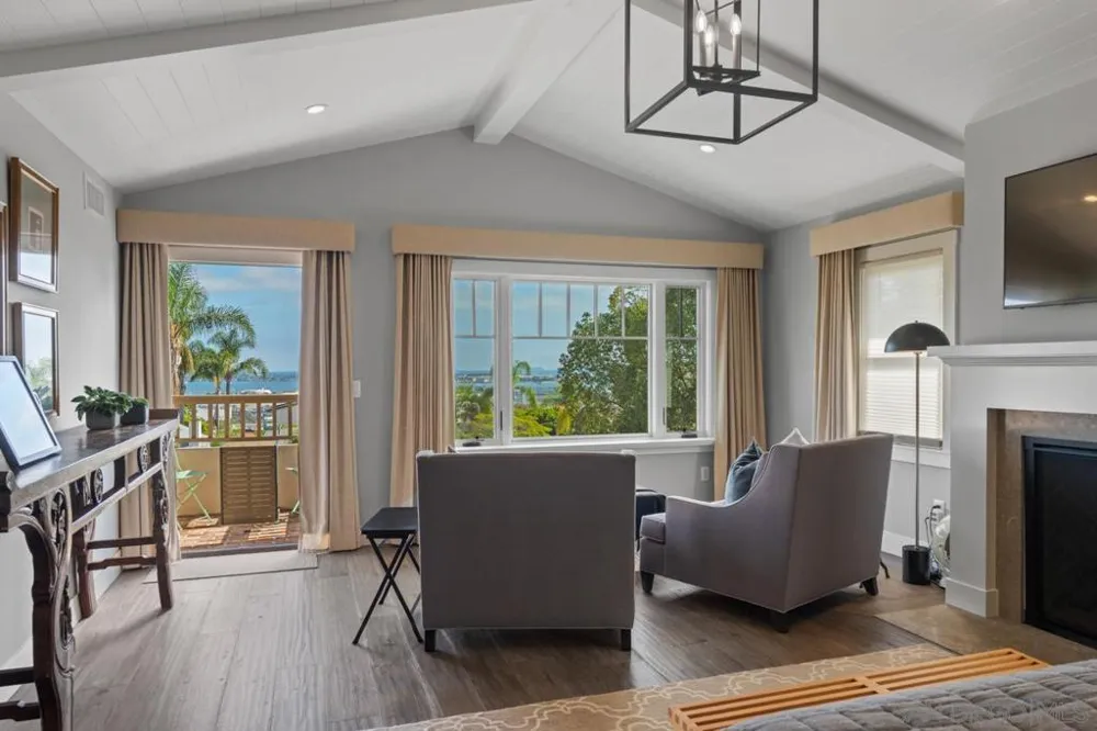 3929 Alameda San Diego, CA 92103
