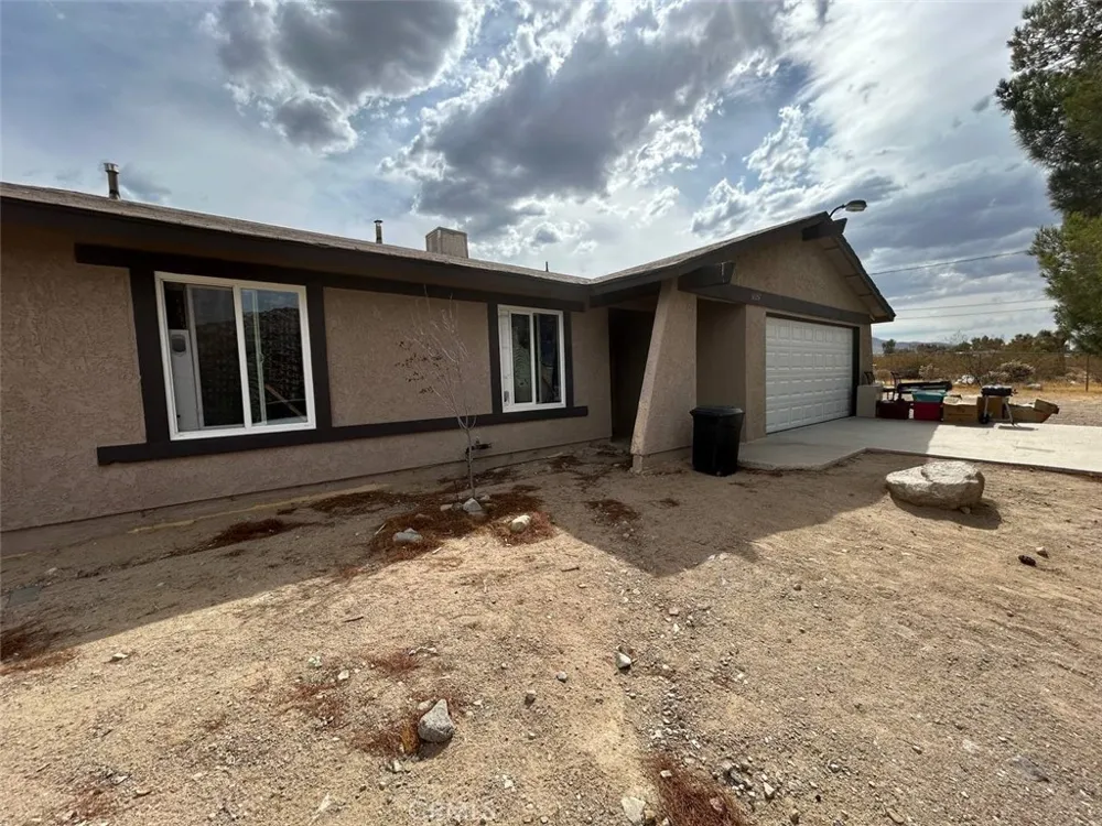 32257 Zircon Lucerne Valley, CA 92356