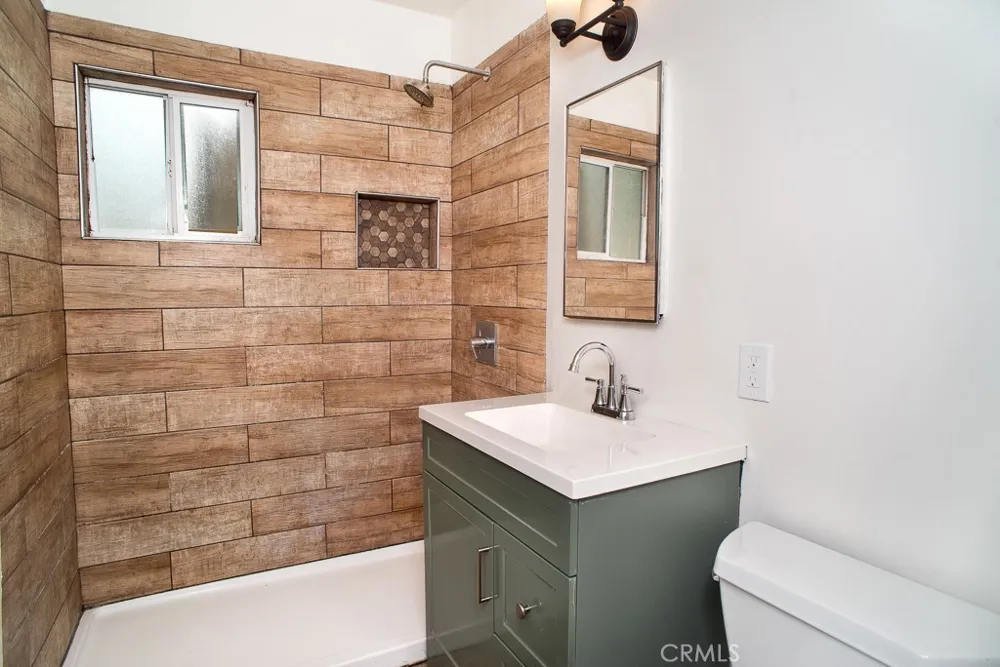 14850 Polk Sylmar, CA 91342