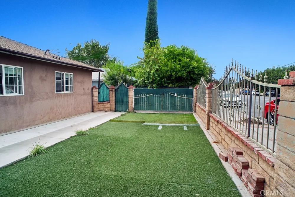 14850 Polk Sylmar, CA 91342
