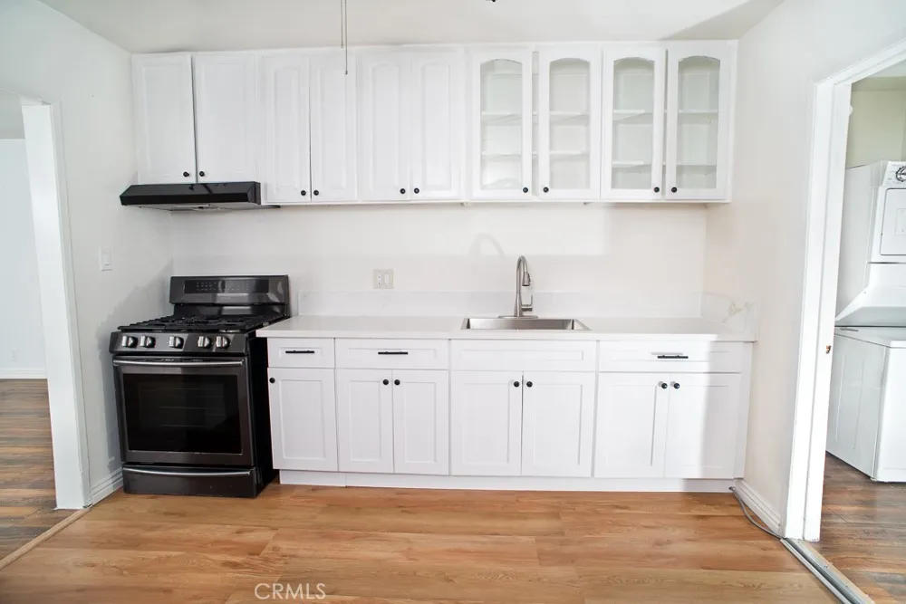 14850 Polk Sylmar, CA 91342