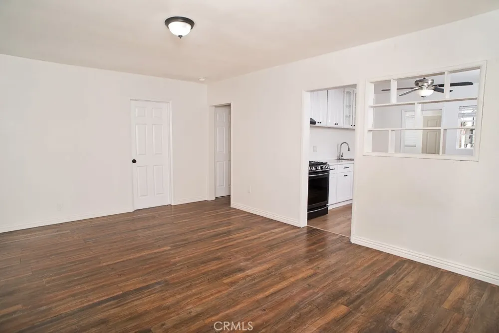14850 Polk Sylmar, CA 91342