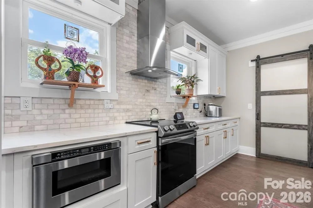 5046 Woodwinds Drive NE Hickory, NC 28601