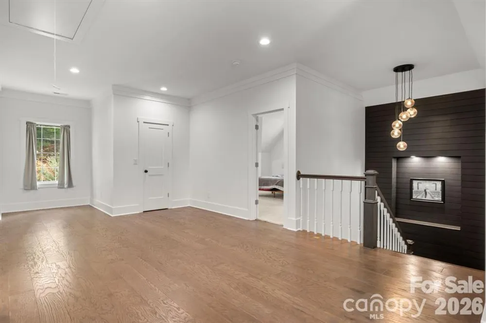 5046 Woodwinds Drive NE Hickory, NC 28601