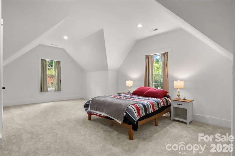 5046 Woodwinds Drive NE Hickory, NC 28601