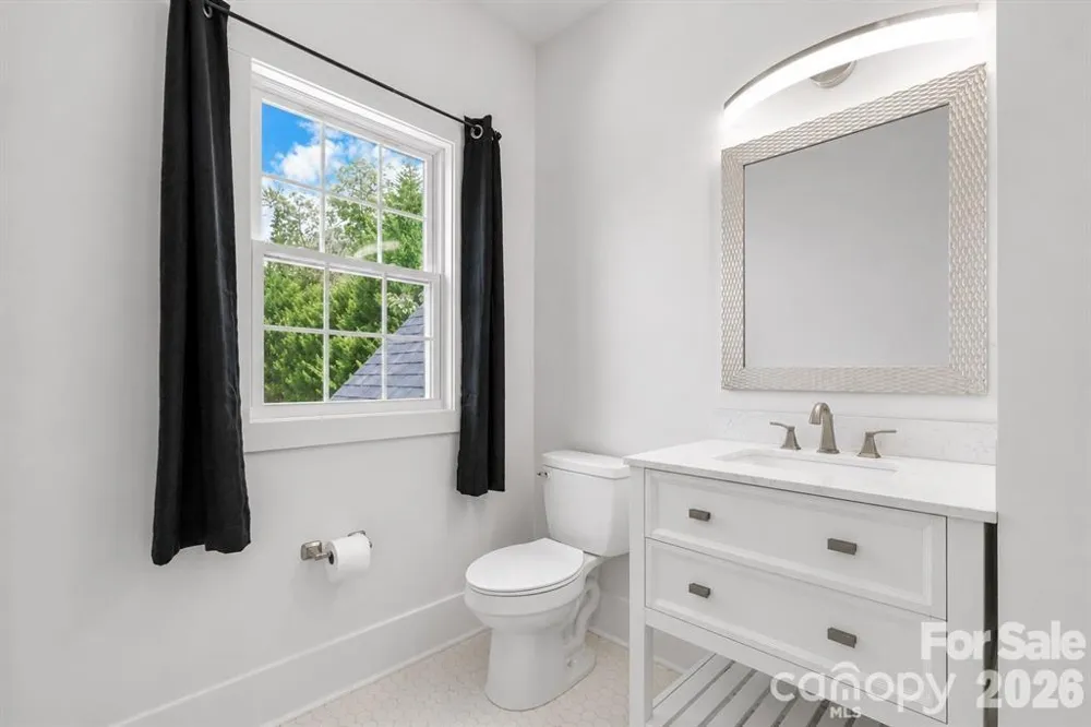 5046 Woodwinds Drive NE Hickory, NC 28601