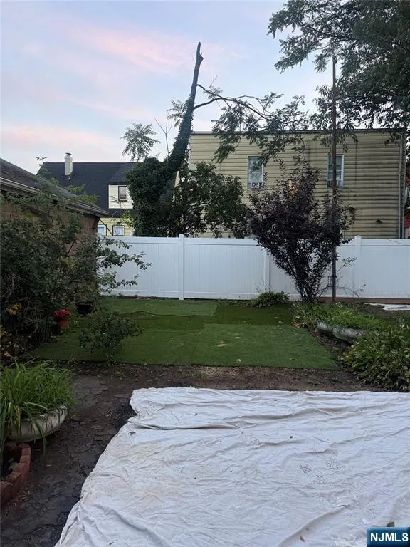 16 Hazel Place Irvington, NJ 07111