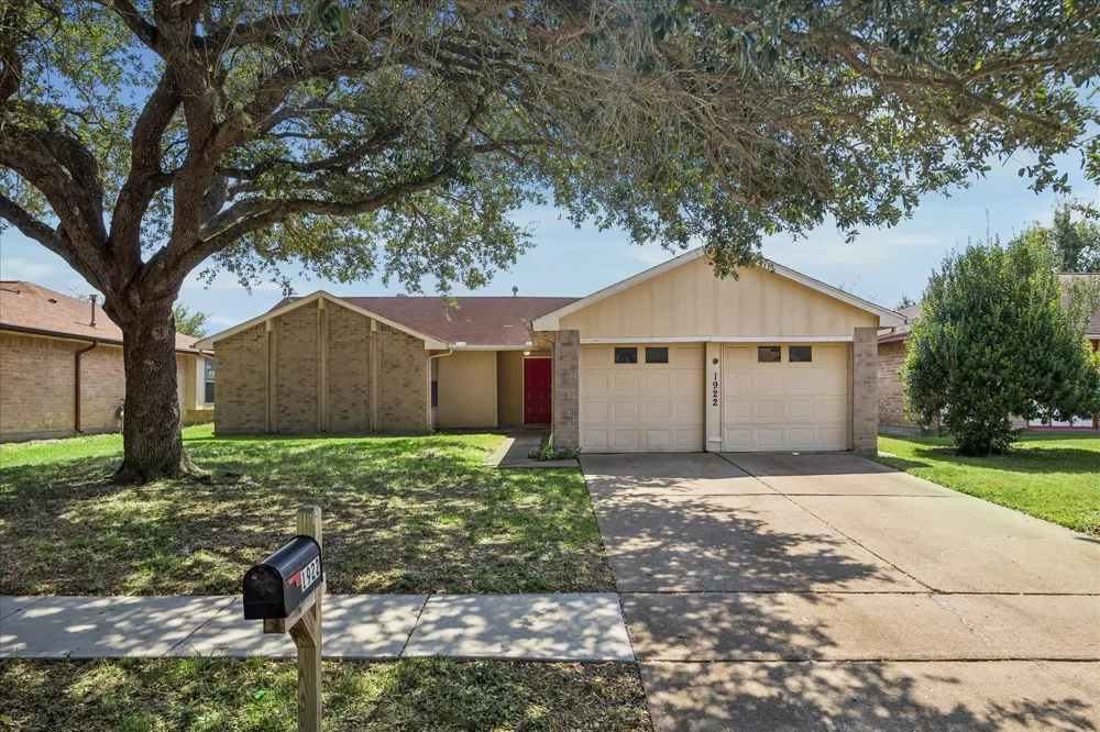 1922 Summer Place Drive Missouri City, TX 77489