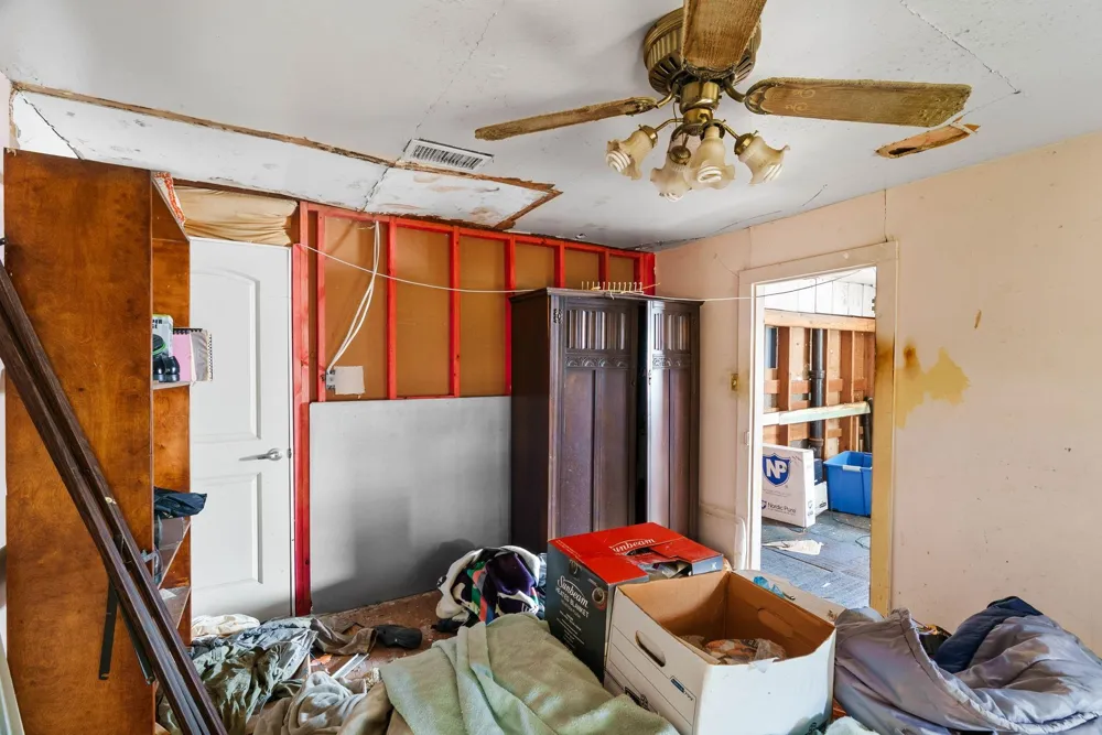 212 E Avenue B Robstown, TX 78380