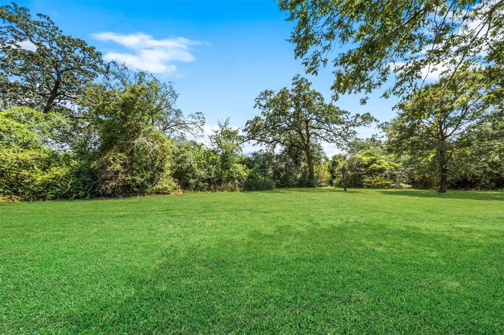 25948 Nelson Road Hempstead, TX 77445