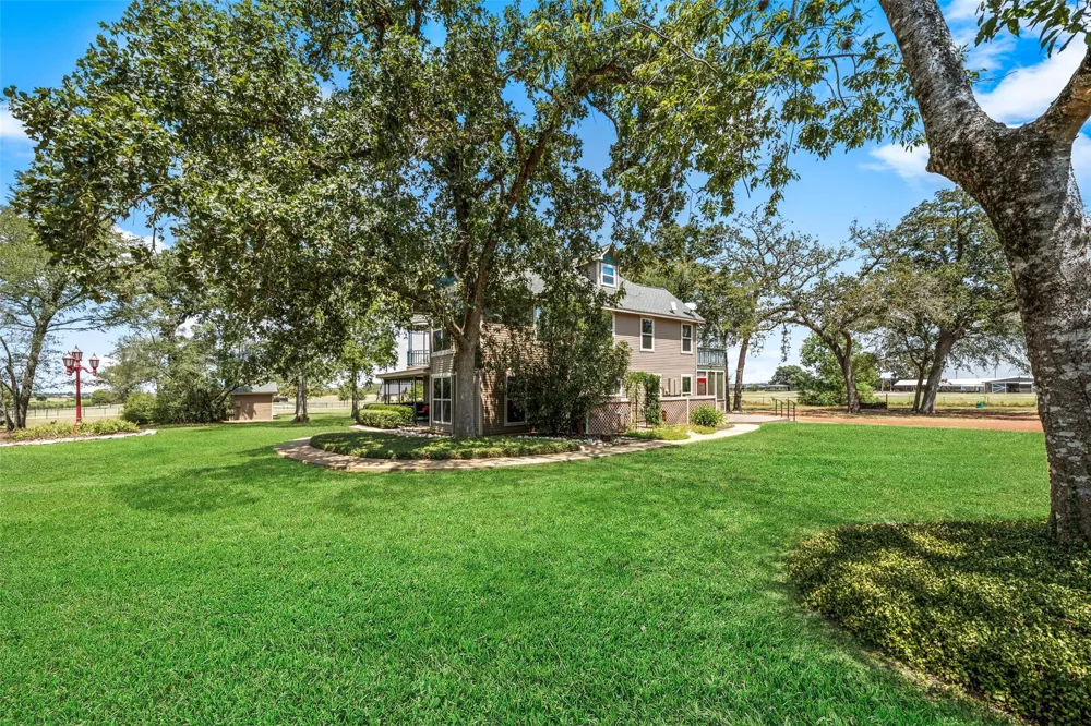 25948 Nelson Road Hempstead, TX 77445