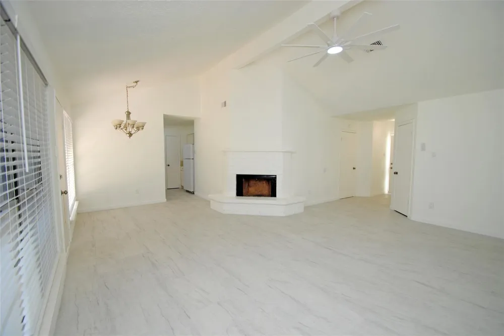 7010 Tara Drive Richmond, TX 77469