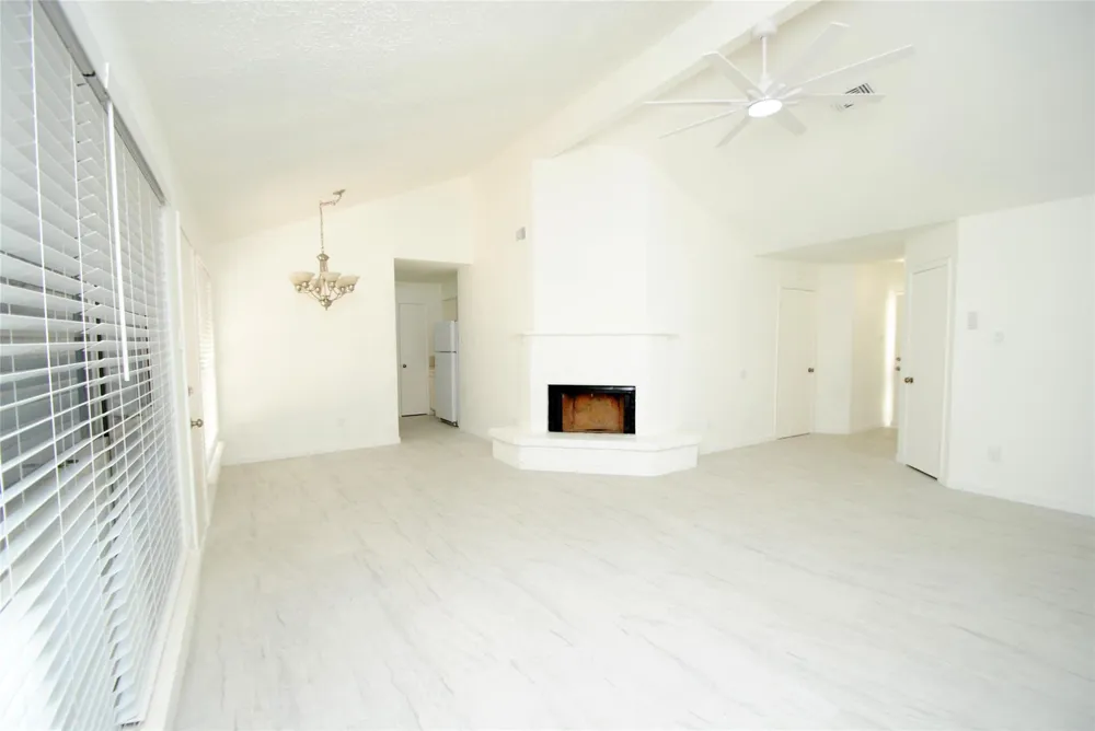 7010 Tara Drive Richmond, TX 77469