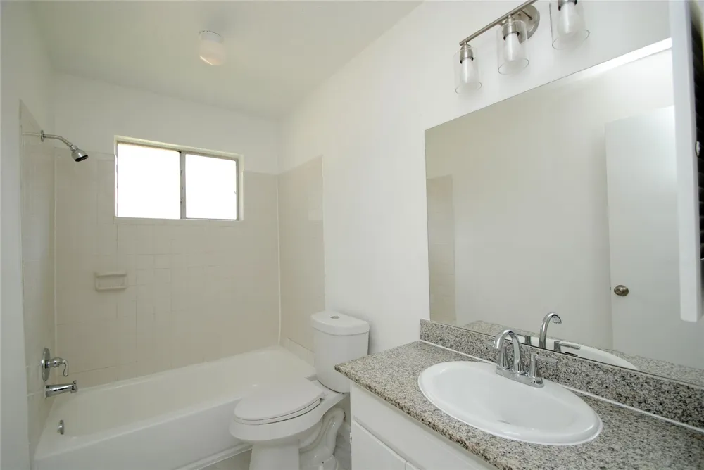 7010 Tara Drive Richmond, TX 77469