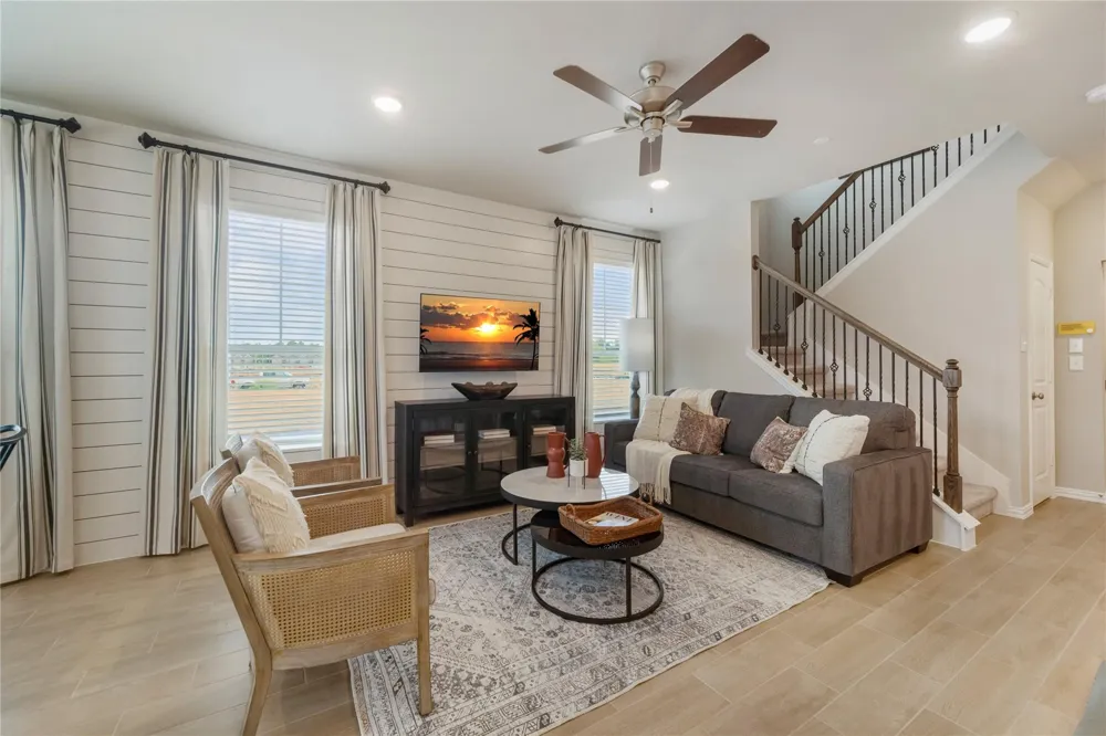 2407 Seven Oaks Boulevard #16 Tomball, TX 77375