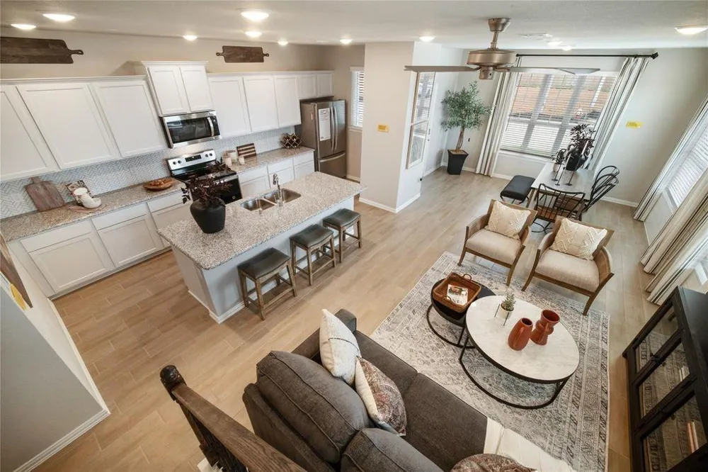 2407 Seven Oaks Boulevard #16 Tomball, TX 77375