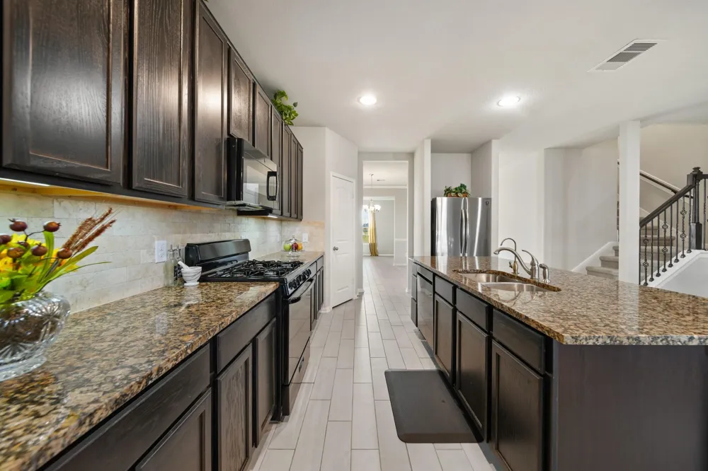 8802 Mallow Rose Way Rosharon, TX 77583