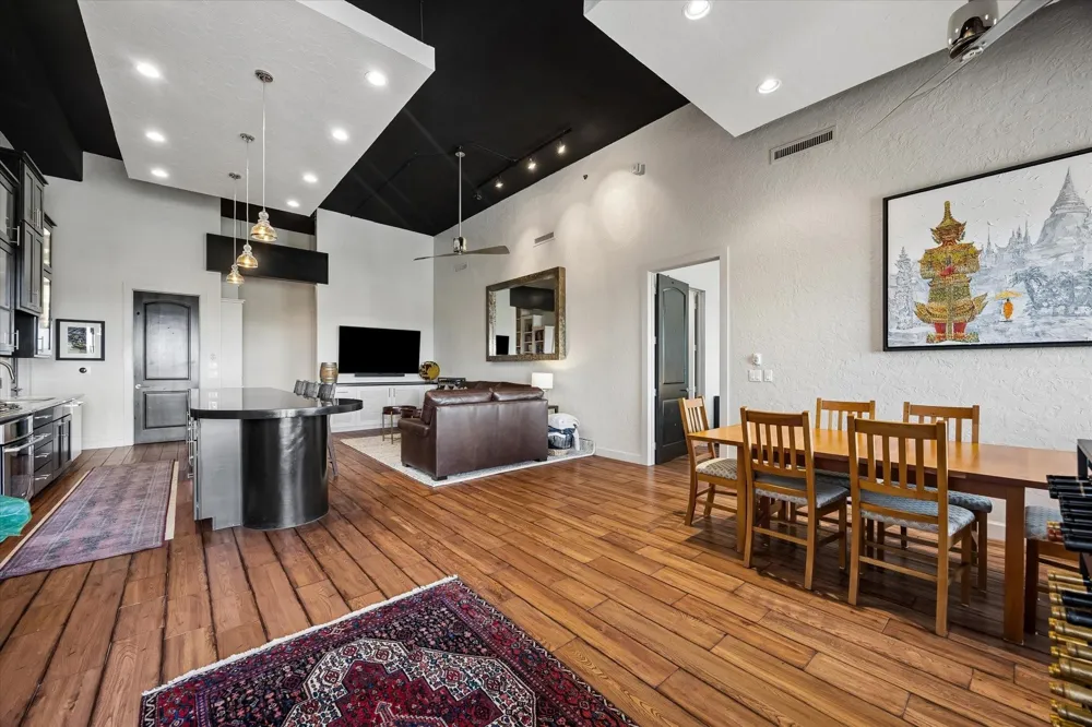1111 Studewood Street #609 Houston, TX 77008