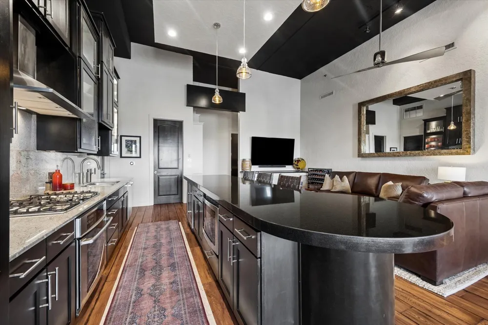 1111 Studewood Street #609 Houston, TX 77008