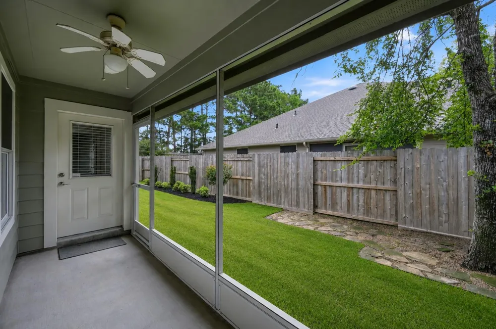 26 Greenwich Place Conroe, TX 77384