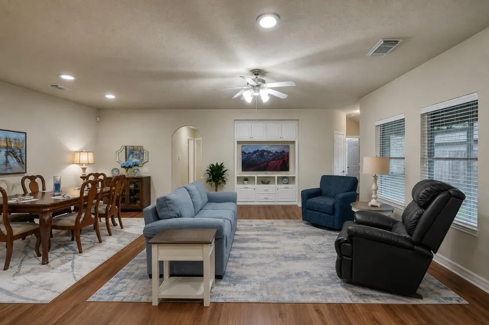 26 Greenwich Place Conroe, TX 77384