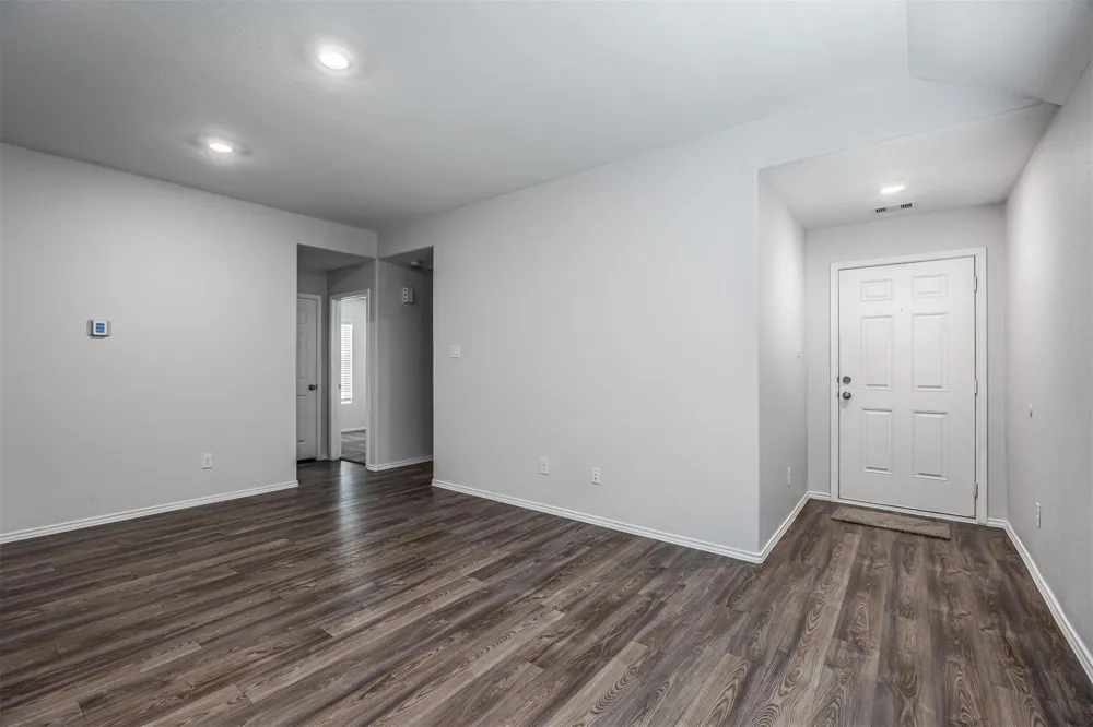 8603 River Crest Drive Baytown, TX 77521