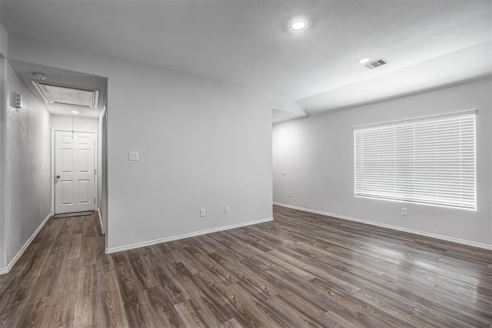 8603 River Crest Drive Baytown, TX 77521