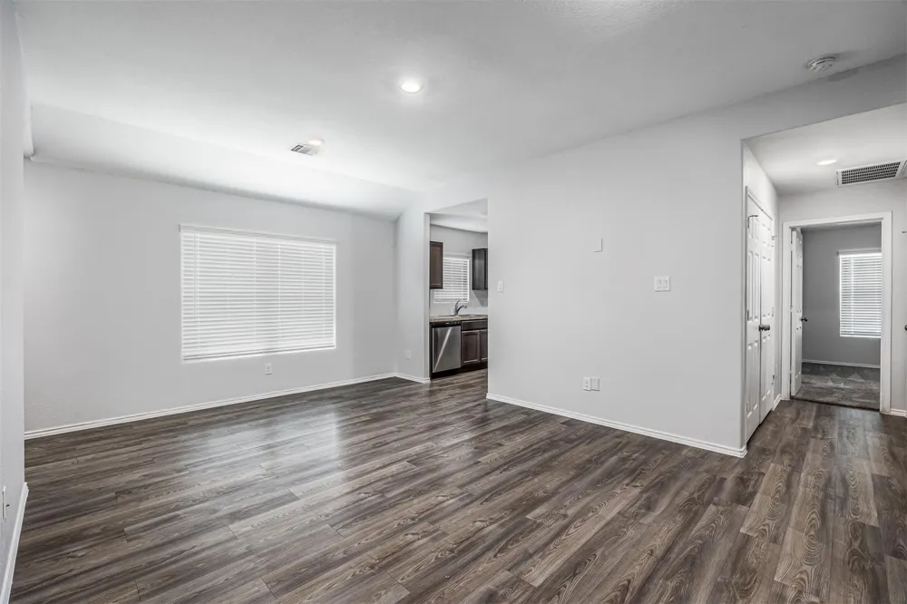 8603 River Crest Drive Baytown, TX 77521
