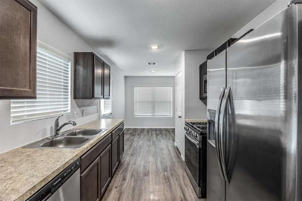 8603 River Crest Drive Baytown, TX 77521