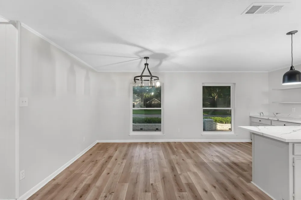 213 Westview Drive Sealy, TX 77474