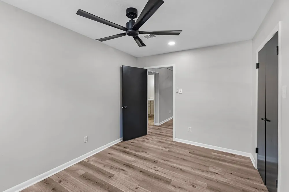 213 Westview Drive Sealy, TX 77474