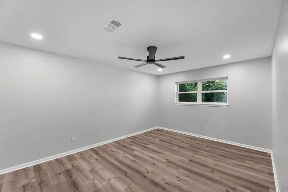 213 Westview Drive Sealy, TX 77474