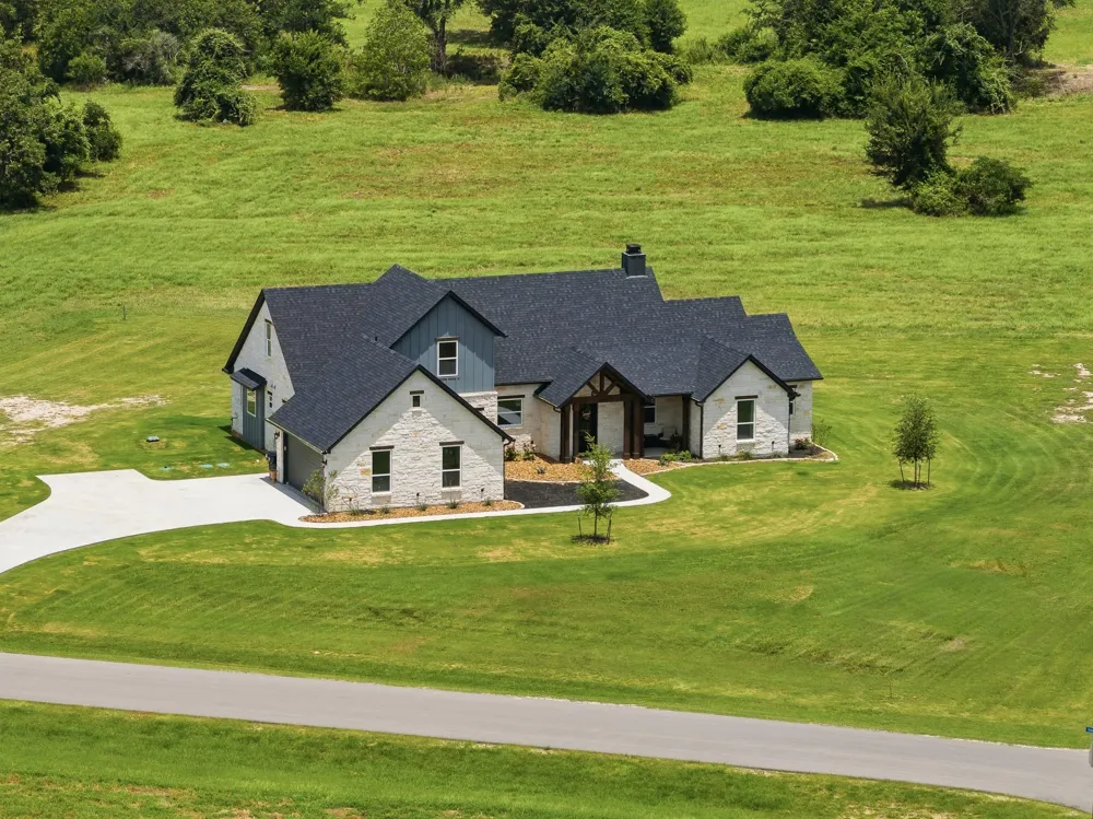 9974 Hidden Pond Drive Drive Iola, TX 77861