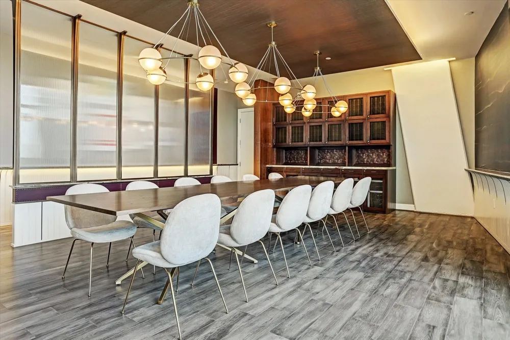 4521 San Felipe #1503 Houston, TX 77027