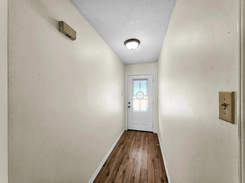 1438 W Palm Drive Winnie, TX 77665